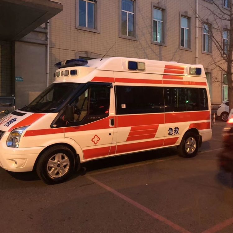 理县夜间租赁救护车护送病人转院：安全转运的 8 大核心注意事项